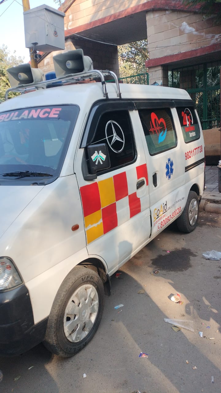 Ambulance Staff Delhi
