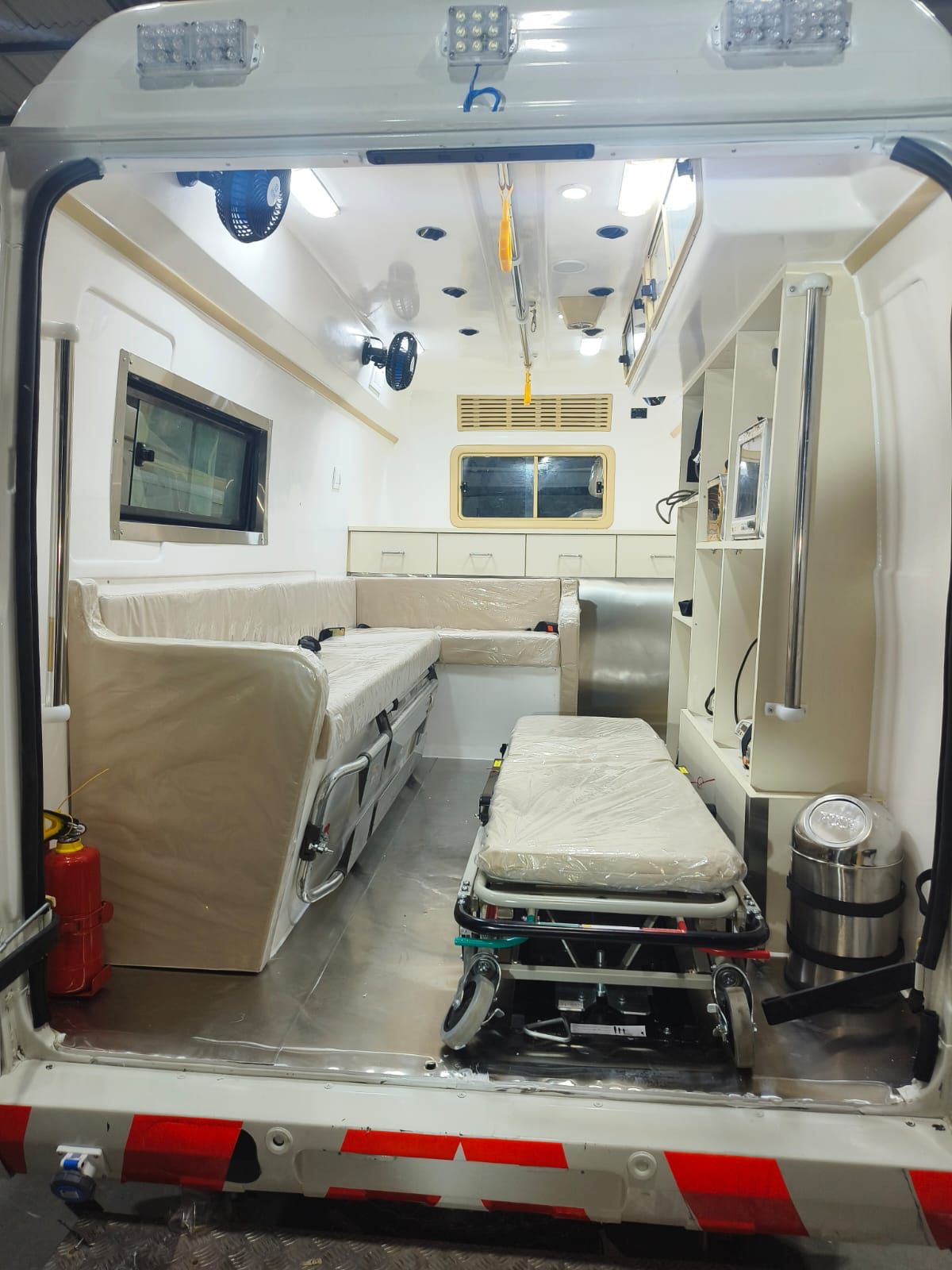 Dead Body Van Service Delhi